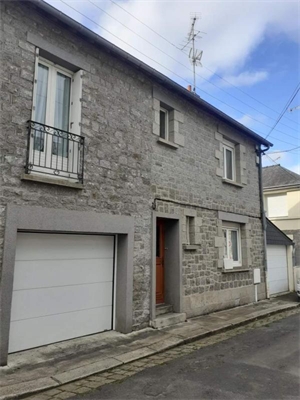 maison de ville à la vente -   35300  FOUGERES, surface 97 m2 vente maison de ville - UBI447169901